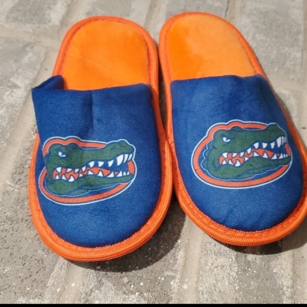 Foco Florida Gators Slippers Size 3 - 4 Medium Kids